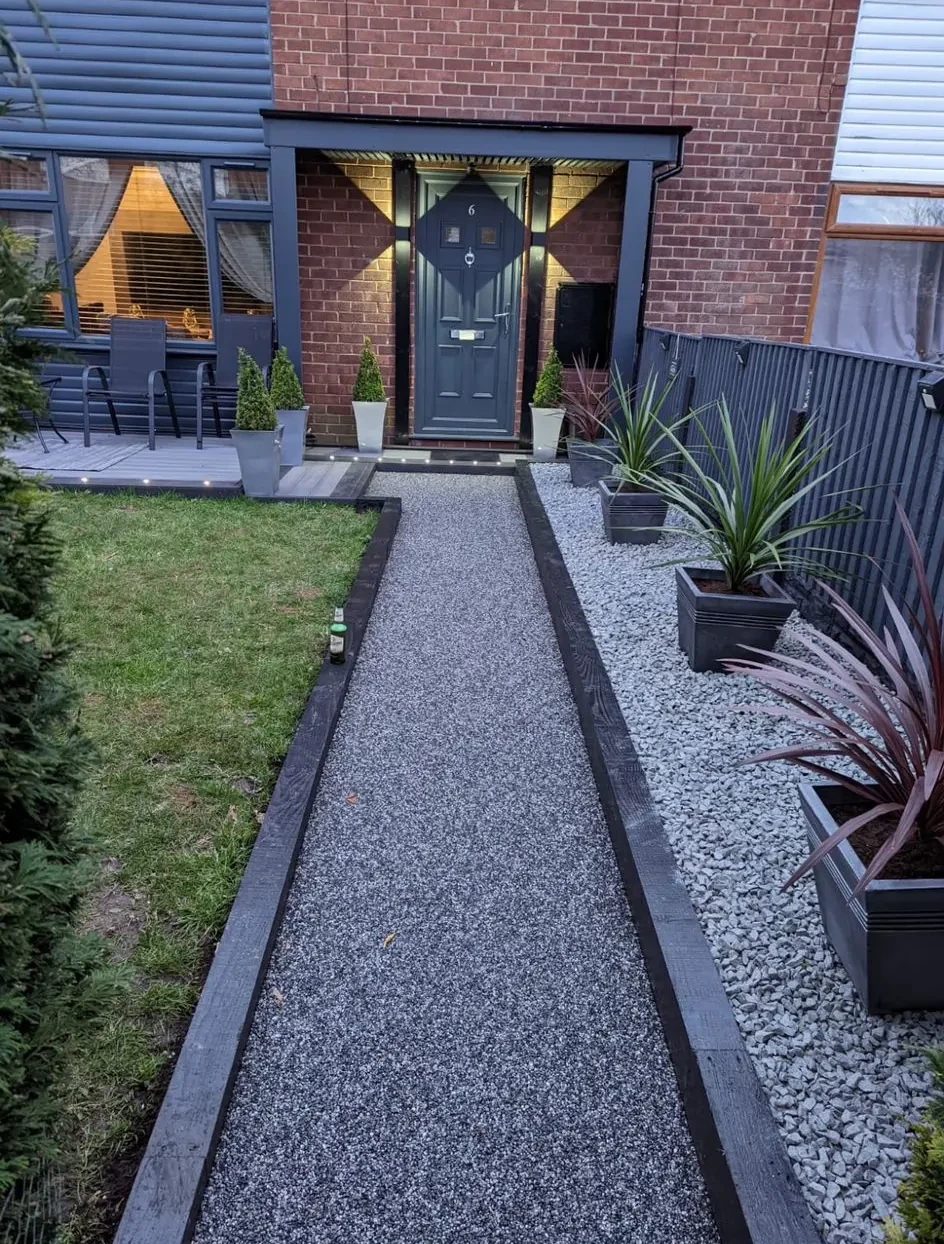 Charcoal resin drive with front garden path, Manchester