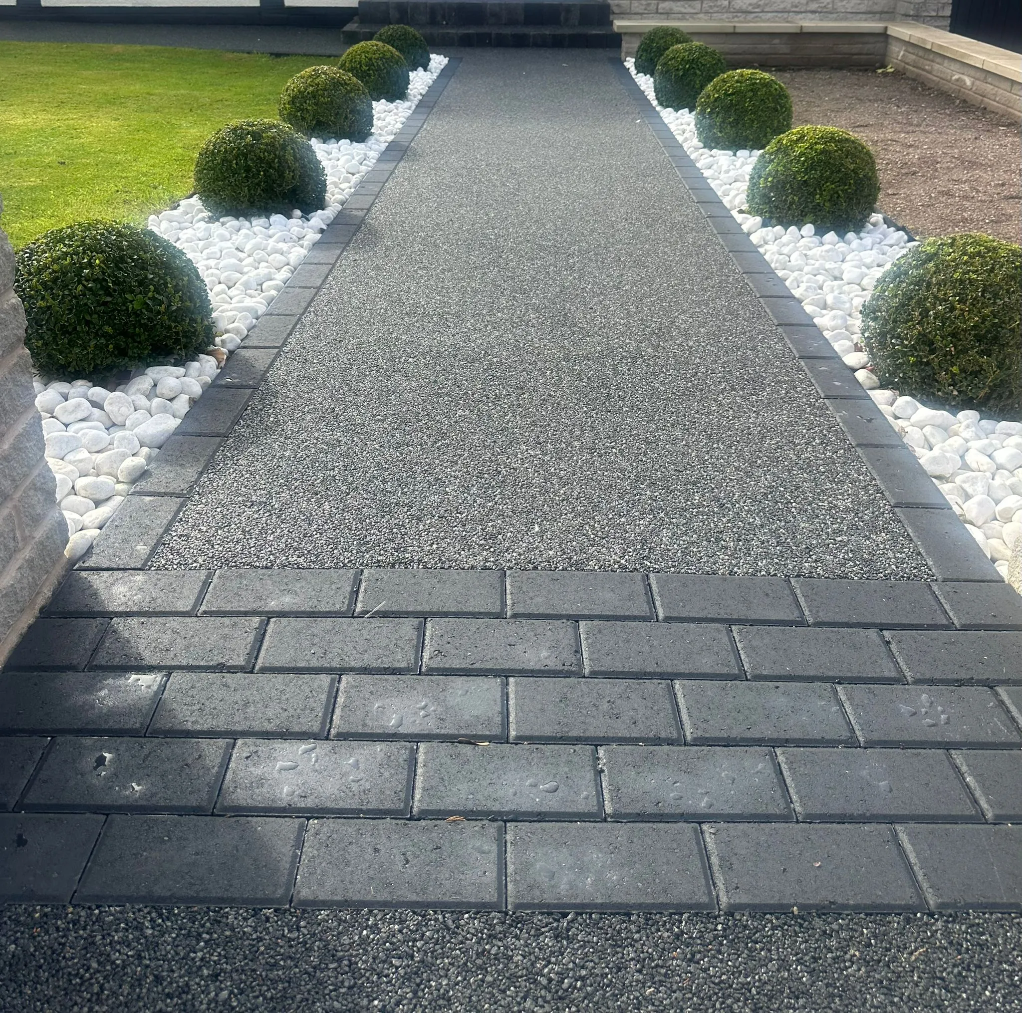 Charcoal resin path with topiary border, Manchester
