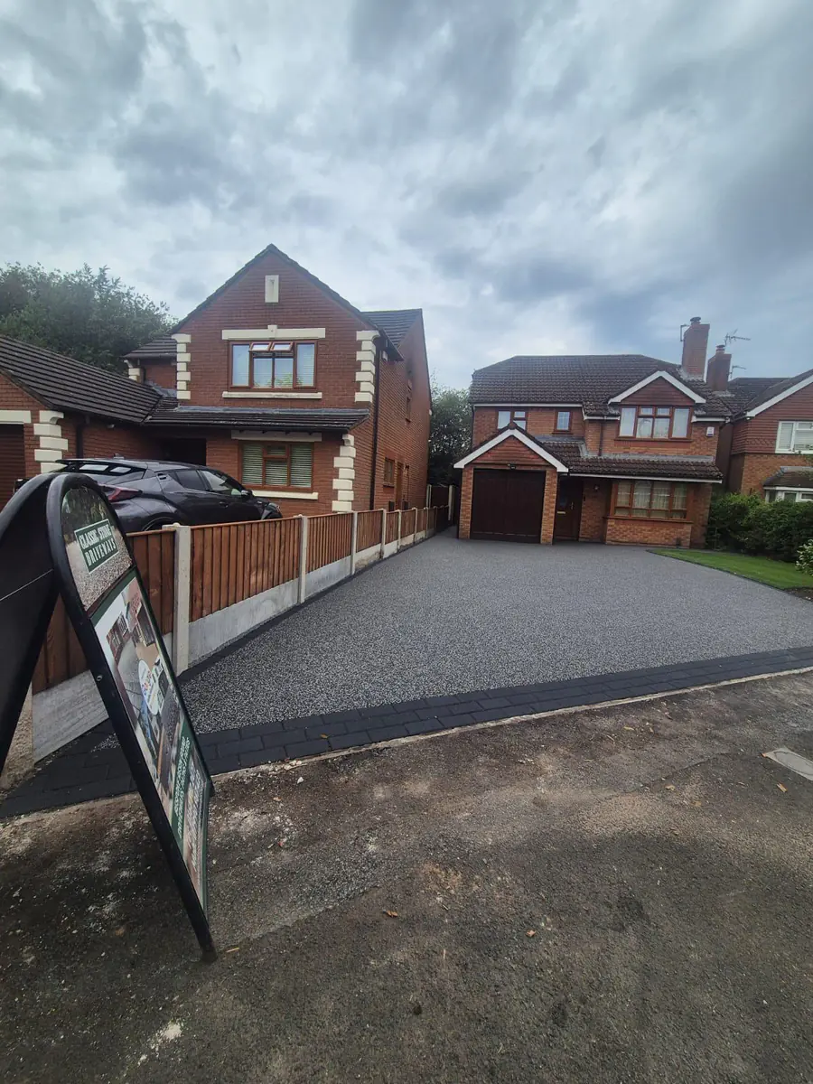 The finished Moonshadow resin driveway seen from the road